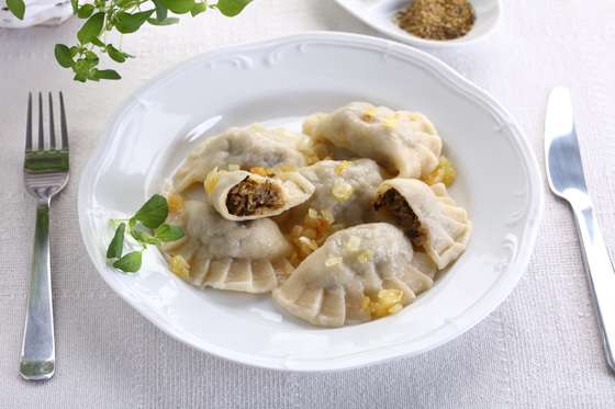 Polnische Teigtaschen mit Sauerkraut und Pilzen | Polnische Rezepte ...